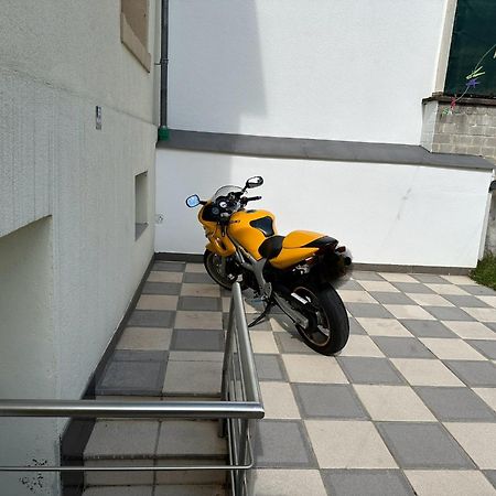 Simple Room In Luxembourg City エクステリア 写真